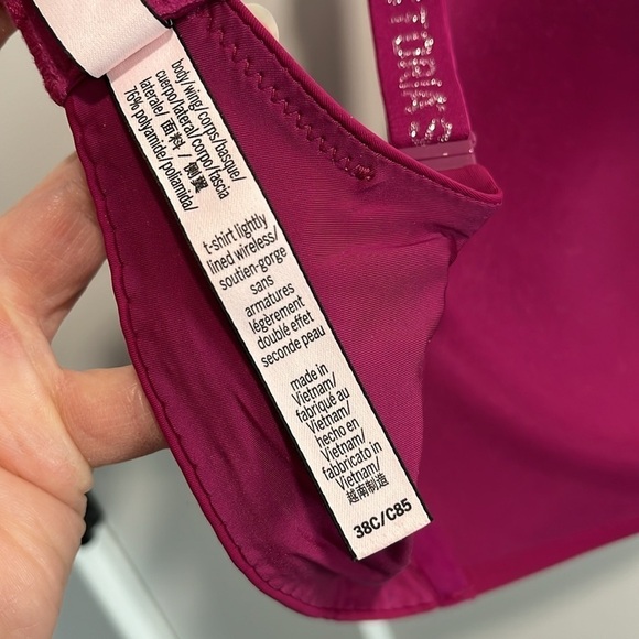 Victoria’s Secret Magenta Branded Strap Wireless Lightly Padded Bra size 38C - Picture 8 of 10